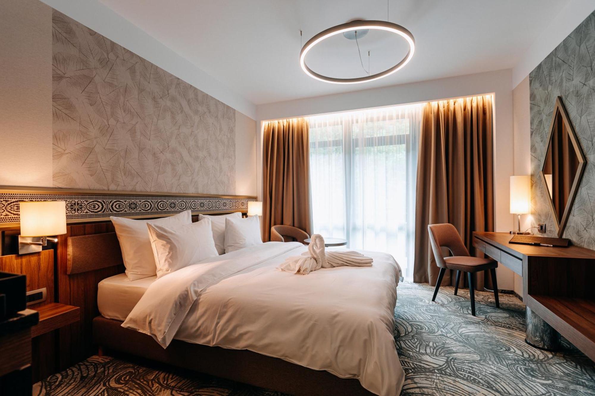 Hotel Crystal Wellness & Spa Superior Sovata Eksteriør bilde