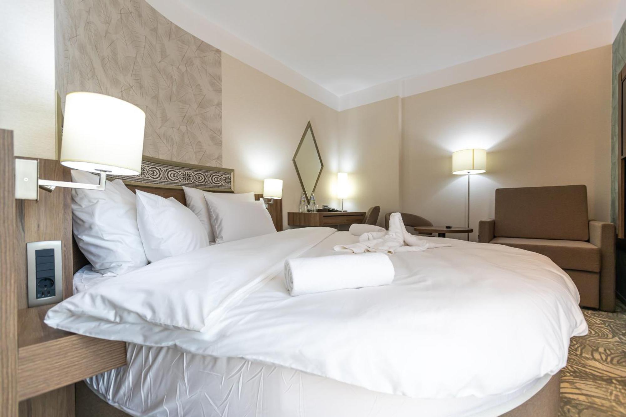 Hotel Crystal Wellness & Spa Superior Sovata Eksteriør bilde