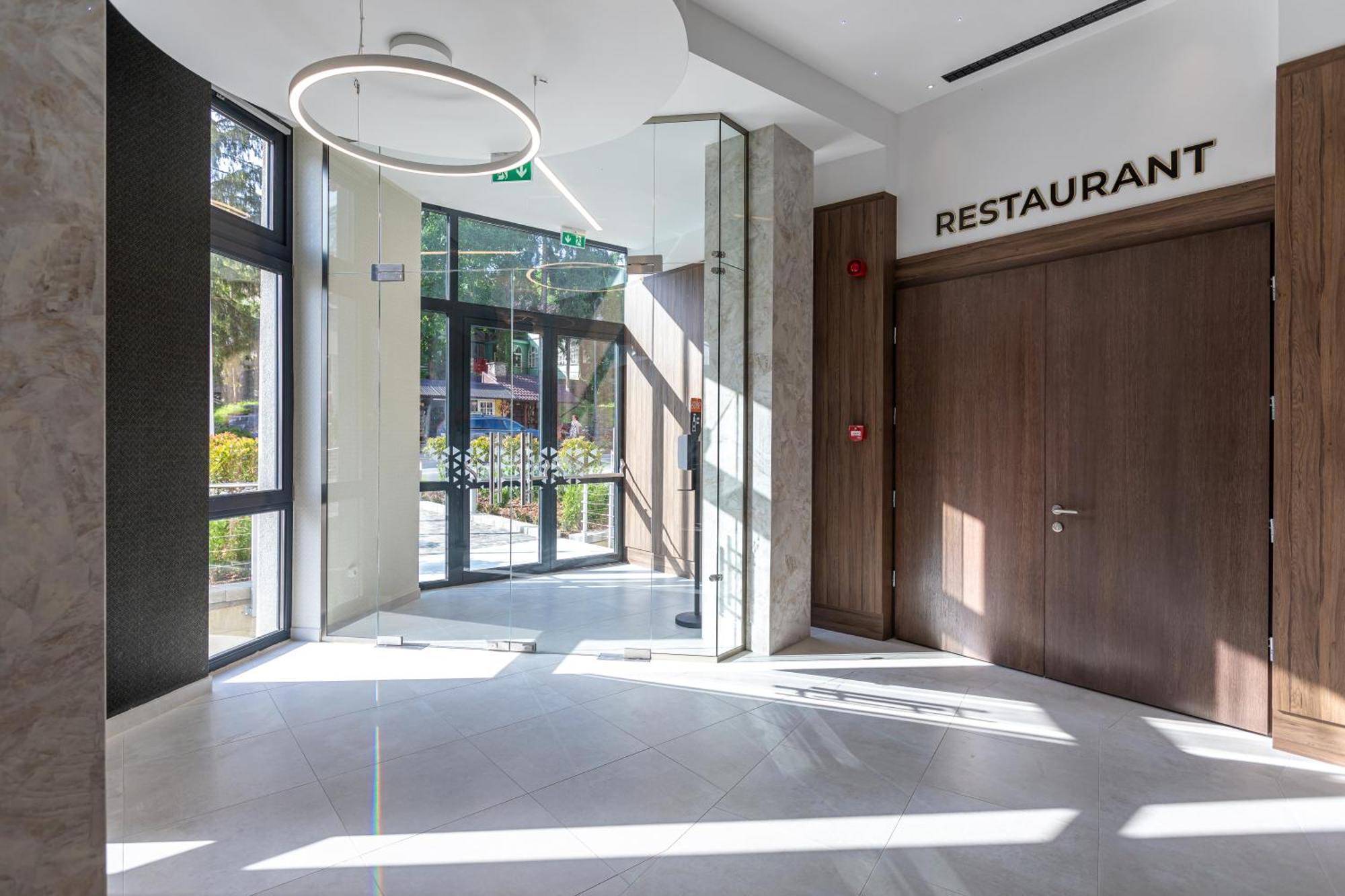 Hotel Crystal Wellness & Spa Superior Sovata Eksteriør bilde