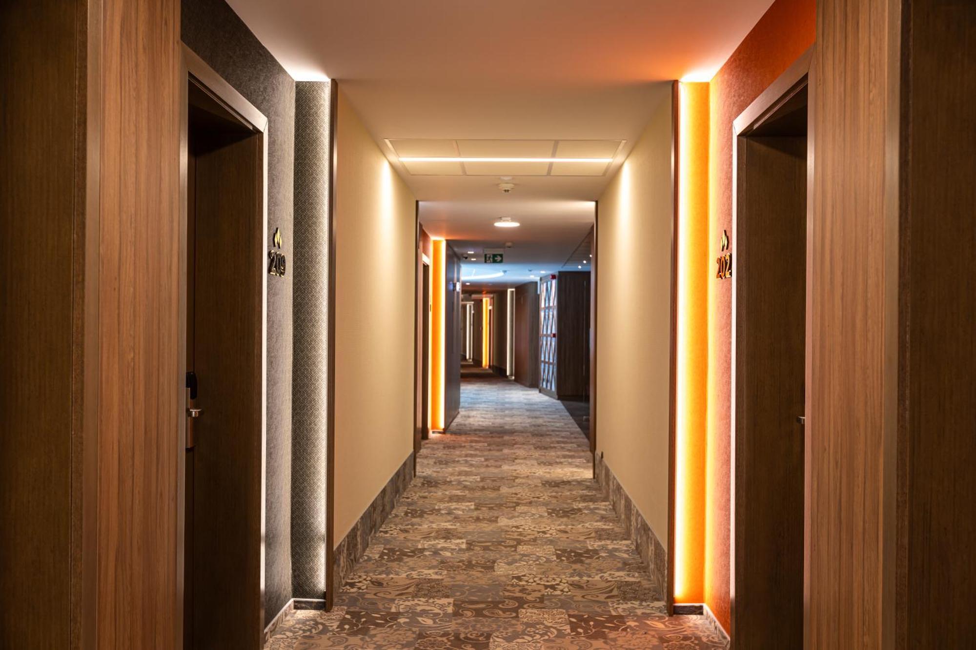 Hotel Crystal Wellness & Spa Superior Sovata Eksteriør bilde